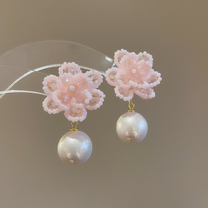 Aguja de plata flor rosa borla estilo vacaciones pendientes verano dulces y exquisitos pendientes pequeños pendientes de diseño fresco mujeres
