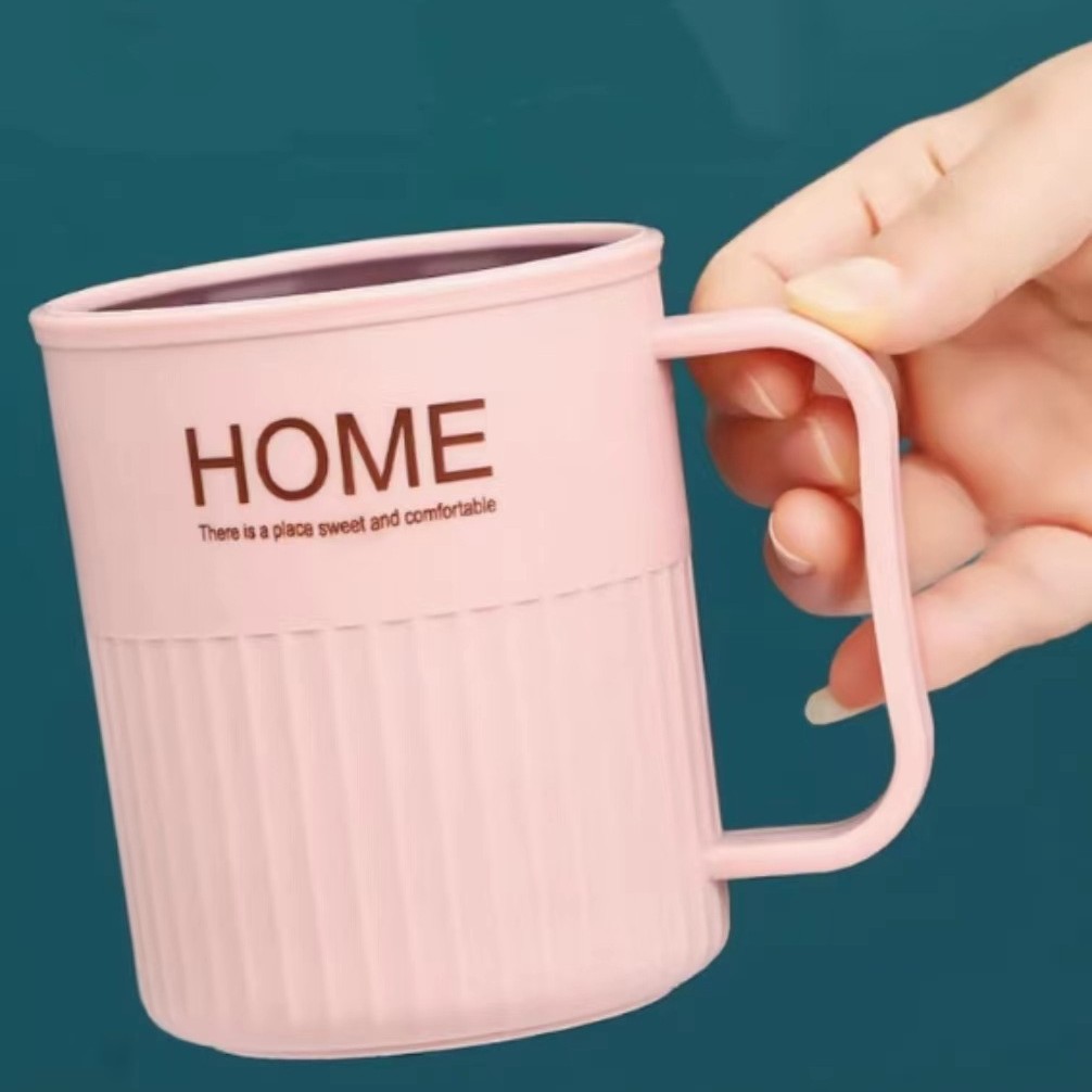 Creative Two-tone Mouthwash Cup With Handle For Bathroom Home Use_voghion.com