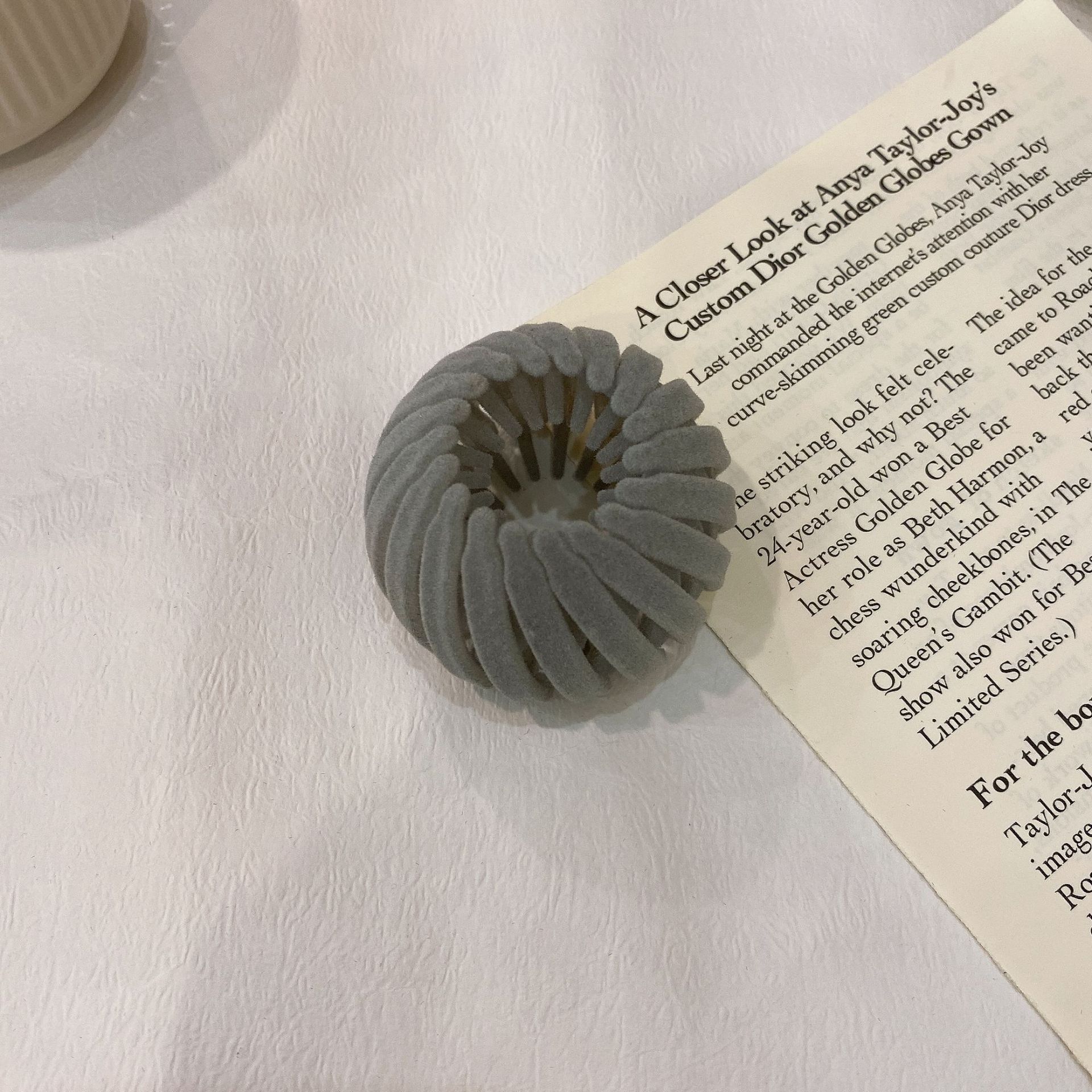 Elegante flocado Nido de Pájaro anillo de pelo rizador de pelo alta Cola de Caballo artefacto Internet celebridad 2021 nuevo tocado de pinza de pelo