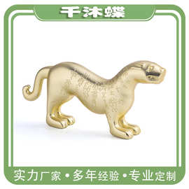 黄铜古玩虎符手把件复古做旧摆件秦王兵符信物手把件桌面摆件定制