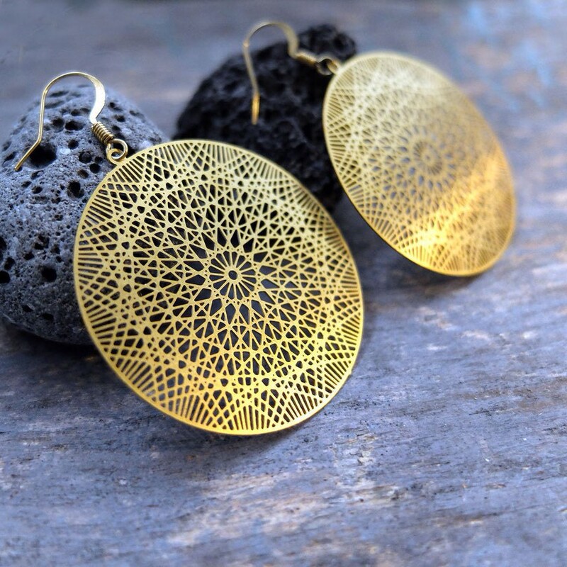 Cross border foreign trade hot sale large gold disc earrings, raw brass, ethnic style earrings