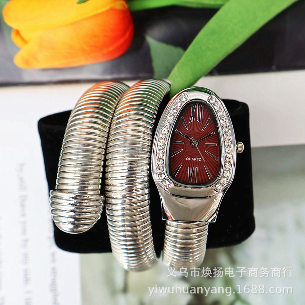 2025 New European and American Decorative Watch Creative Snake-Shaped Winding Quartz Bracelet Watch Niche High-End Women's Watch