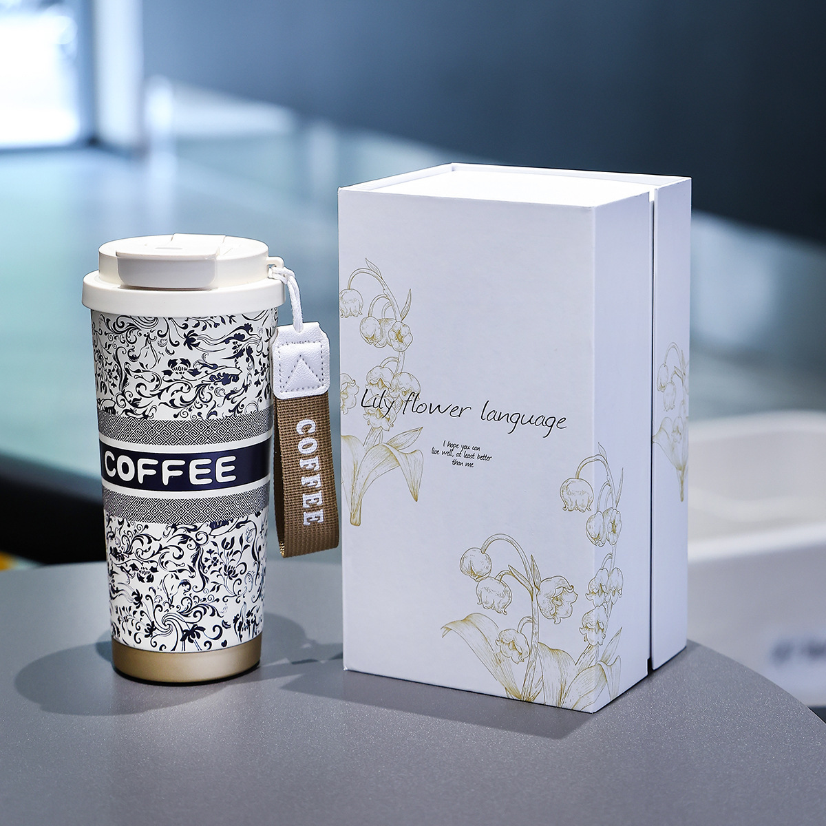 霸王茶姬白色-礼盒装