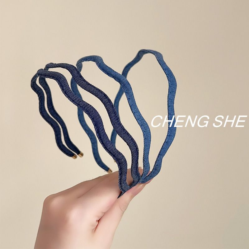 Korean-Style Ultra-Thin Denim Wave Hairband for Women, New Model with a High-End, Stylish, Simple, and Versatile Design