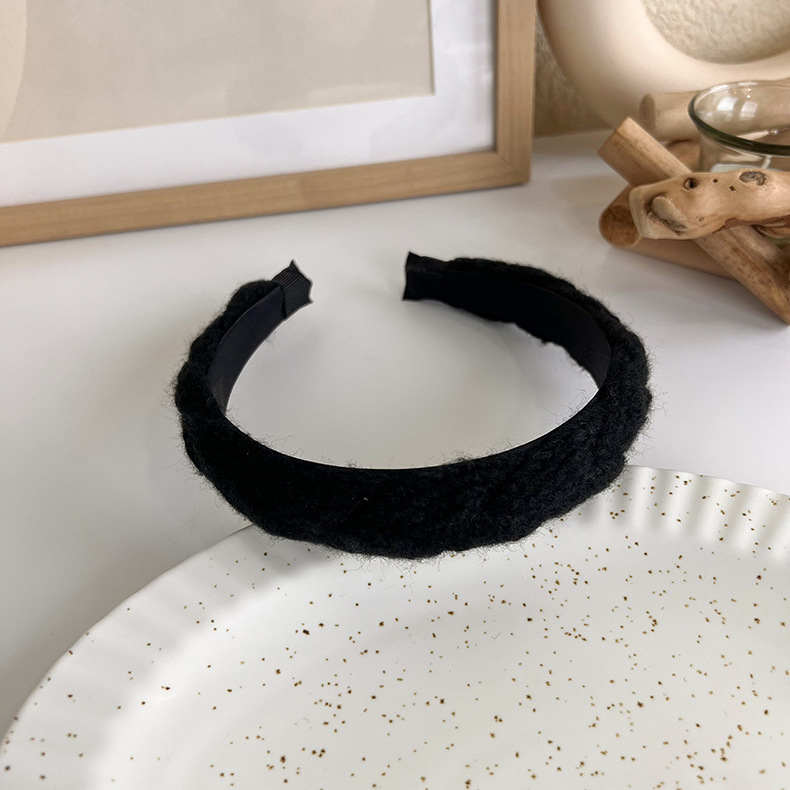Autumn And Winter Black Hair Band Pearl Knitting Broad-brimmed Headband display picture 46