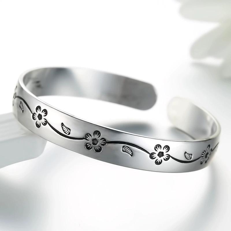 唯华 Fashionable silver retro silver bracelet, women's style, direct factory sales, wholesale