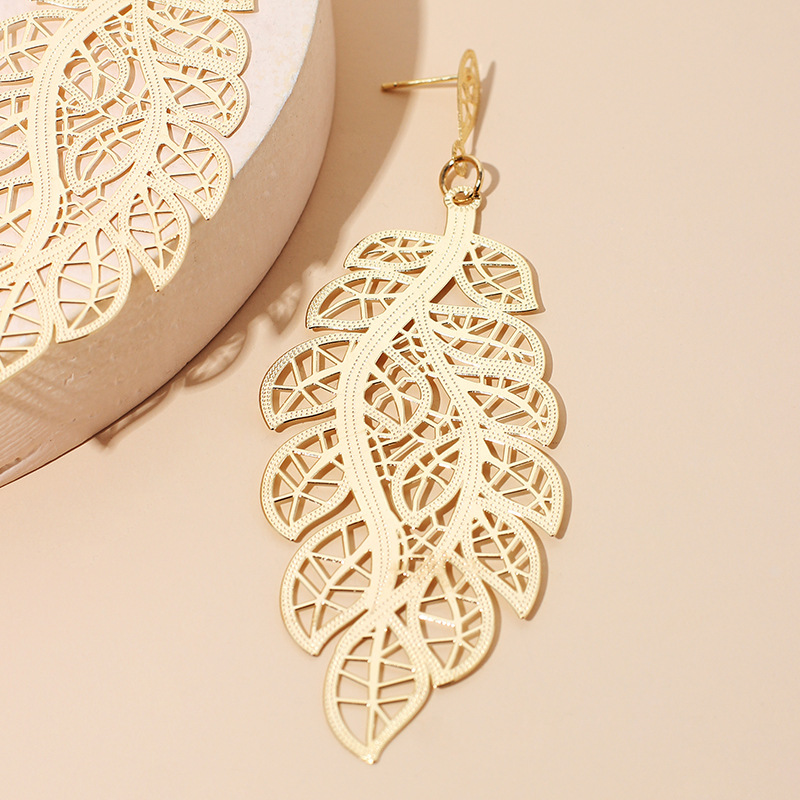 6g Weight Earrings Classification Wedding, Travel Occasion Women'S Gender Simple Style Style Gold Color Retro Hollow Leaf Earrings 9