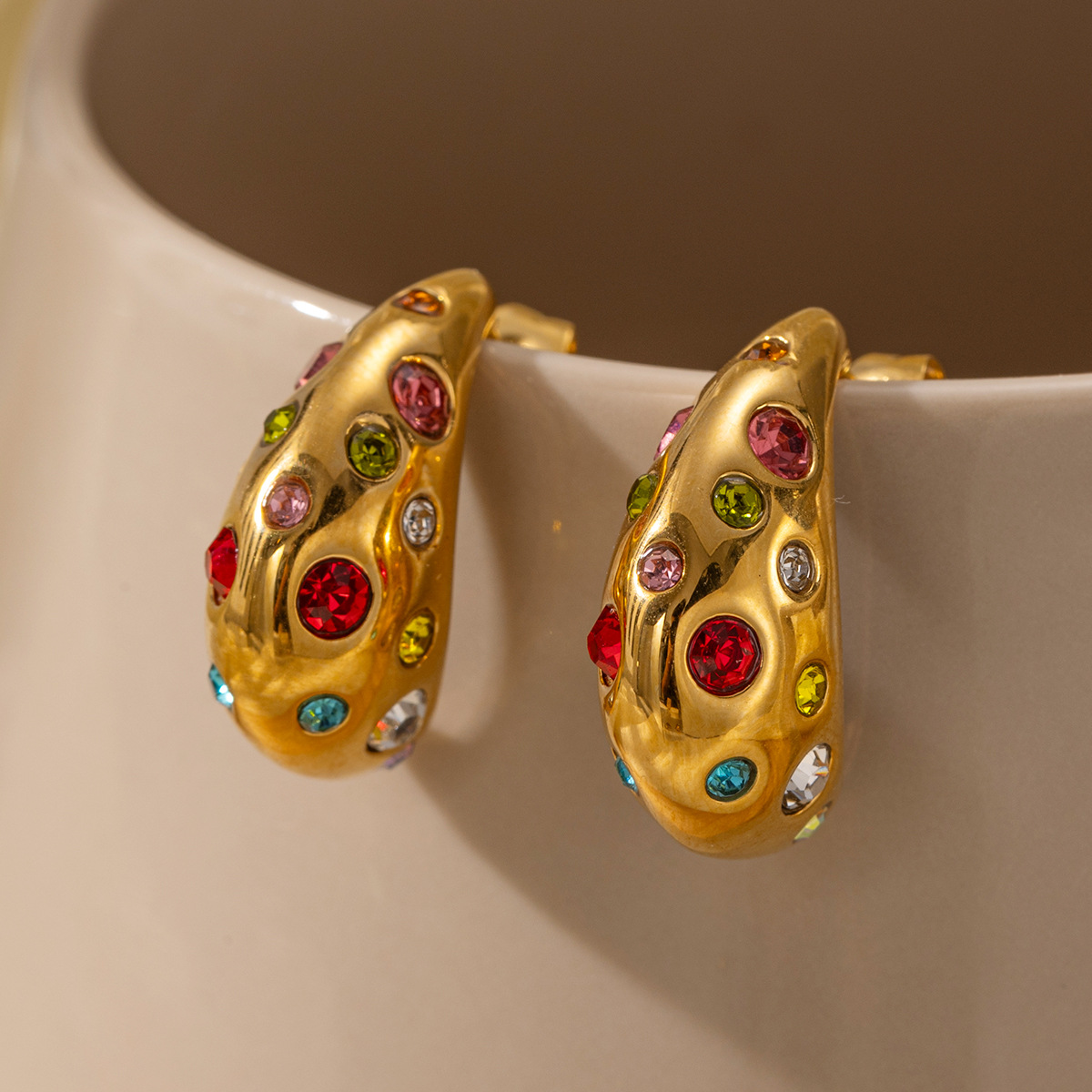 Taina europa y americana pendientes de acero inoxidable lujoso ligero de alta calidad personalidad moda color zircon pendientes de acero titanio no se desvanecen mujeres