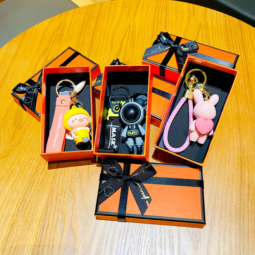Orange light luxury style gift bag birthday high-end creative exquisite keychain gift box high-end sense ins for girlfriend