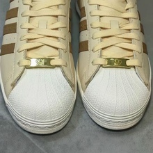 适配三叶草贝壳头运动鞋板鞋挂饰扣鞋带扣diy配件装饰扣潮流鞋扣