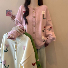 韩版刺绣花朵别致大码女装秋冬新款宽松慵懒风漂亮毛衣外套女开衫