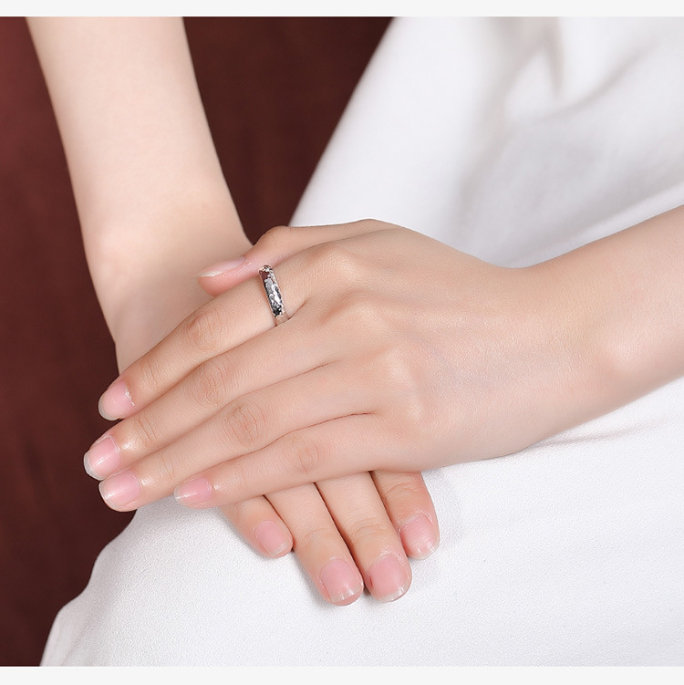 Nhẫn mở bạc S999 mặt bóng không đều, kiểu búa thủ công, phong cách cá tính unisex — Mẫu lớn (khoảng 7 gram) chi tiết 11