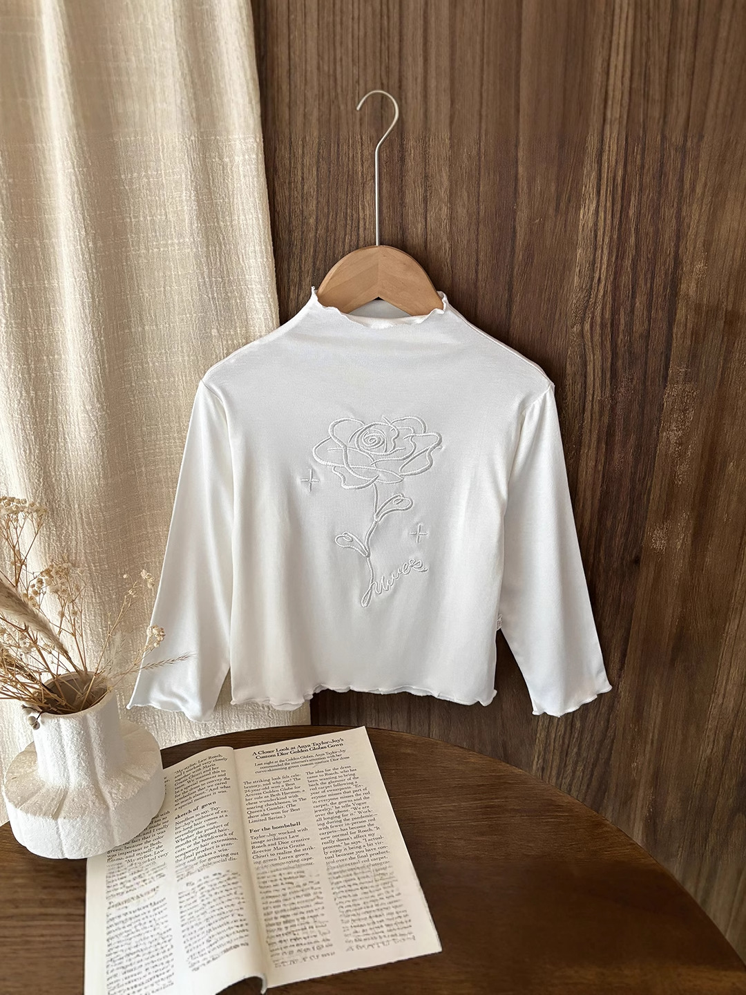 Camiseta de niñas camiseta de manga larga camiseta de bebé camiseta de manga larga camiseta de moda delgada camiseta de manga larga caliente