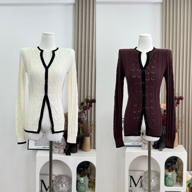Normany in-stock, relaxed-fit, plain-toned 100% cotton knit sweater for women, featuring a diamond-patterned cable knit design in contrasting colors, perfect for autumn.