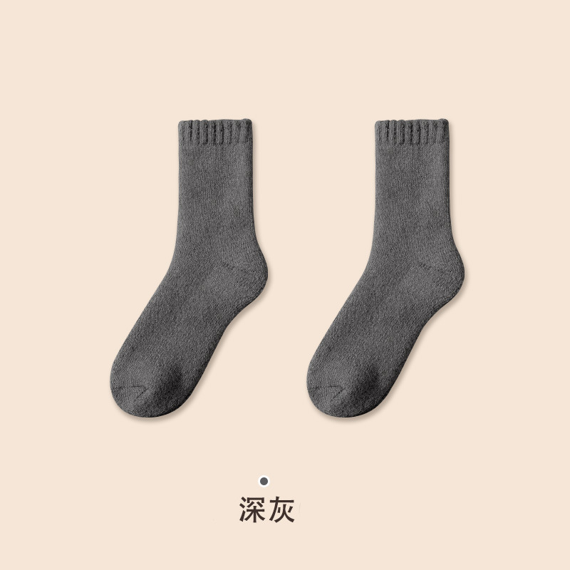 宝娜斯秋冬純色の巨大な厚いウールの靴下の女性の中筒の靴下の厚い保温の毛の靴下の冬のストッキングの卸売り