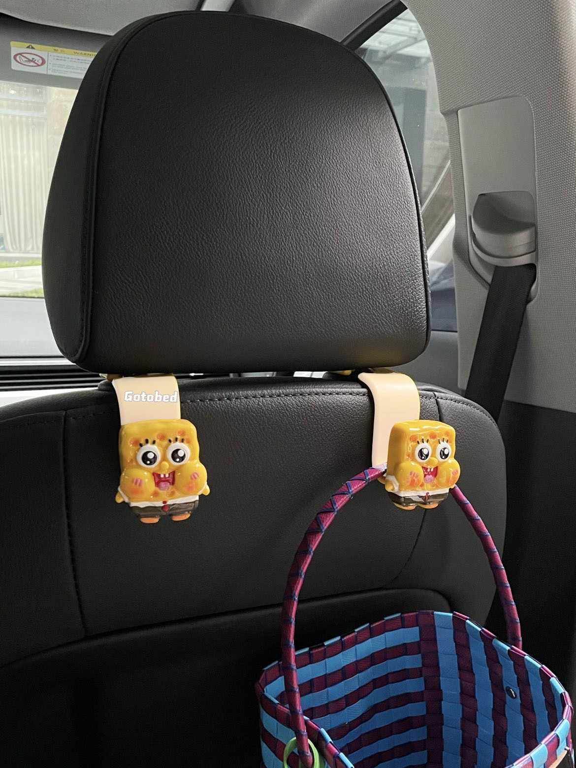 SpongeBob SquarePants Pai Daxing Creative Car Gancho para asiento trasero Decoración de almacenamiento del respaldo de la silla trasera Gancho pequeño Gancho lindo