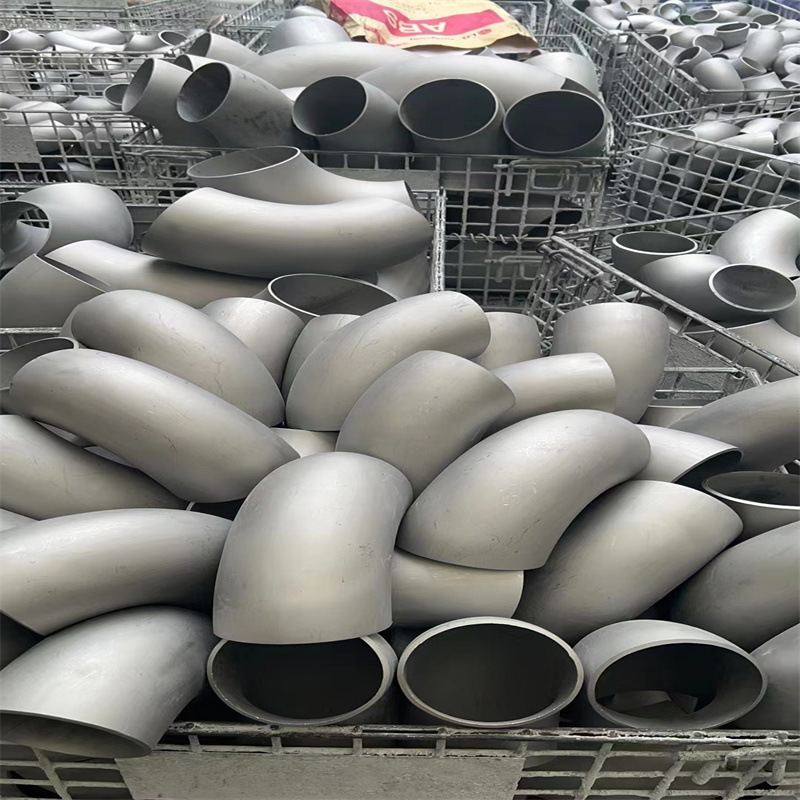 304碳钢不锈钢焊接三通无缝冲压三通等径异径三通Φ14-630可加工