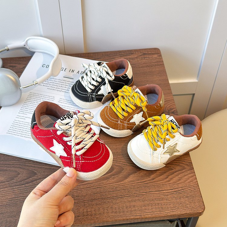 Zapatos de skate para niños 2025 primavera y otoño nuevos zapatos infantiles antideslizantes con suela suave para bebés zapatos casuales de 1 - 3 años