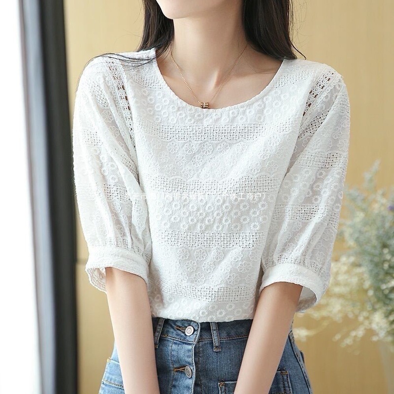 Exquisite Embroidered Shirt 2026 Summer Korean Style Elegant Plus Size Daisy Print Puff Sleeve Design Lace Top for Women