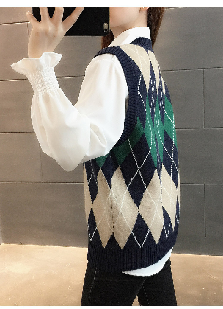 V领菱形格毛衣背心女 秋冬新款复古外搭叠穿坎肩文艺风针织马甲潮
