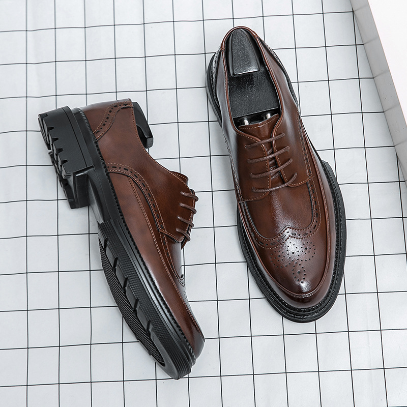 Los zapatos de cuero de los hombres de negocios formales de cuero de desgaste de los zapatos de los hombres ocasionales respirables plataforma de aumento de altura de los hombres zapatos de cuero de la boda británica