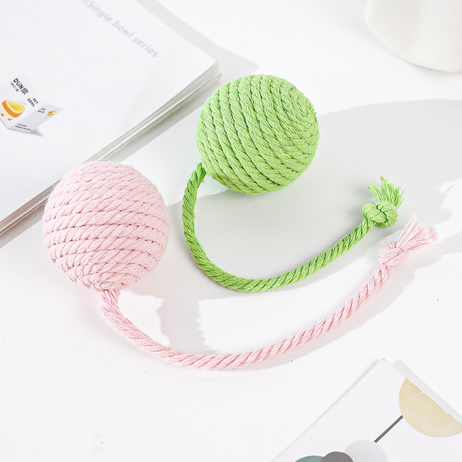 Juguetes de cuerda de algodón para mascotas Spot al por mayor Macarons Cuerda de algodón Bola de cola Color mixto Juguetes para gatos Juguetes molares para gatos