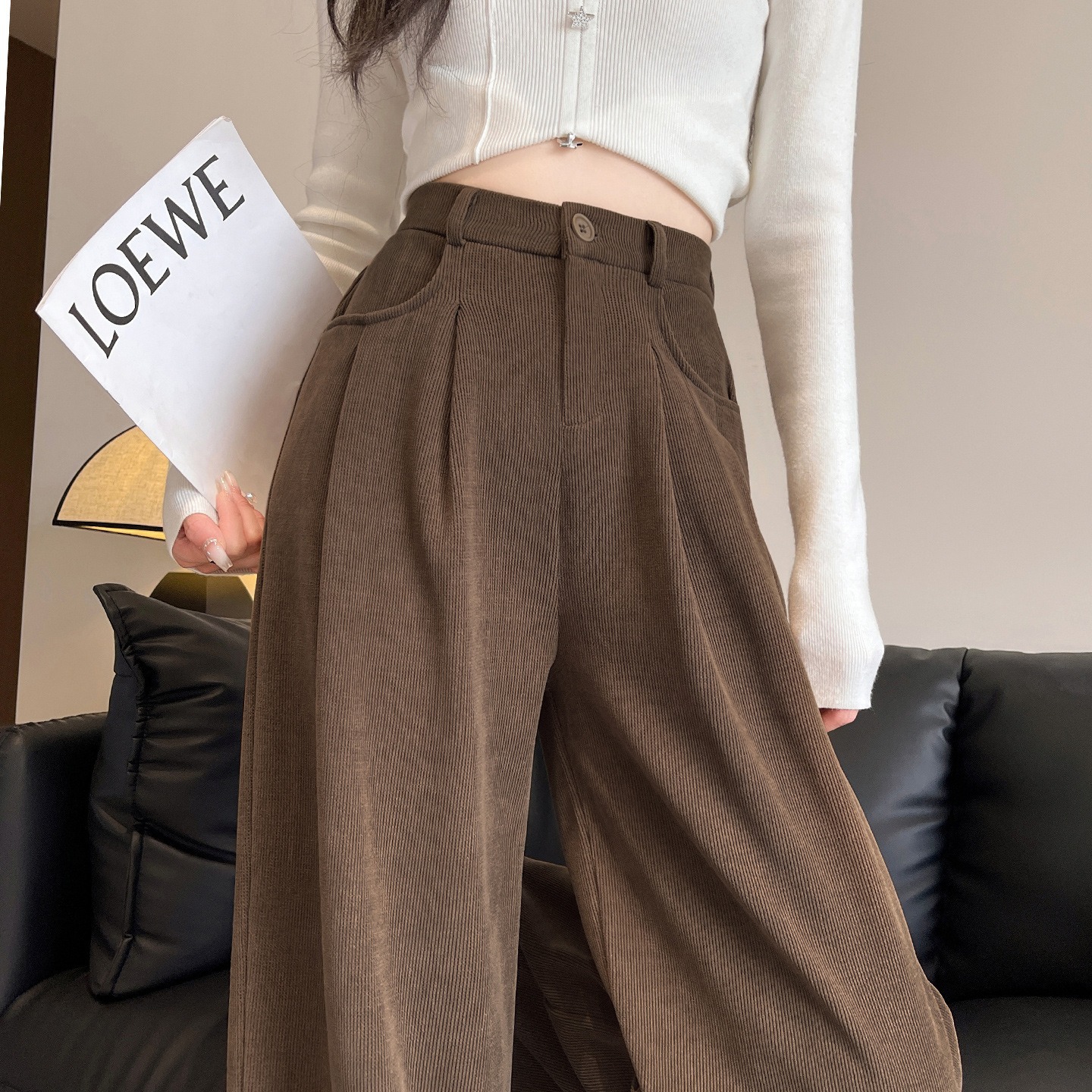 Brown women's suit pants for autumn and winter 2026, new corduroy pants for petite women, fleece-lined, thickened, loose straight wide-leg pants