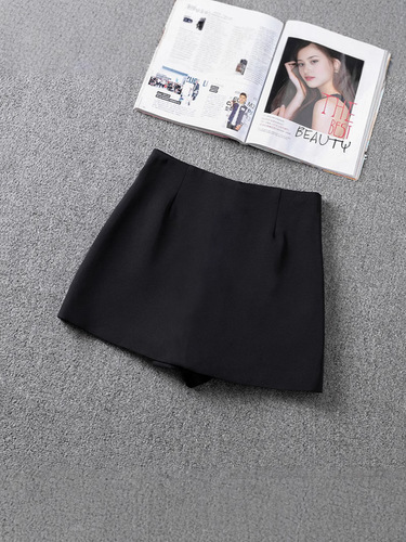 Women's Spring and Summer Fashionable High-Waisted Skort with A-Line Short Skirt, Black, Versatile and Anti-Transparency