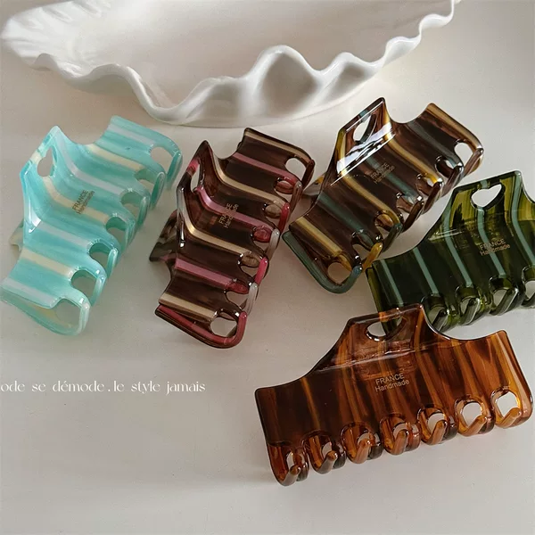 Korean Acetate Hair Clip with a High-End Striped Design, Ultra-Fairy Shark Clip, Rectangular Hairpin for Women, Suitable for Updos and Hair Accessories