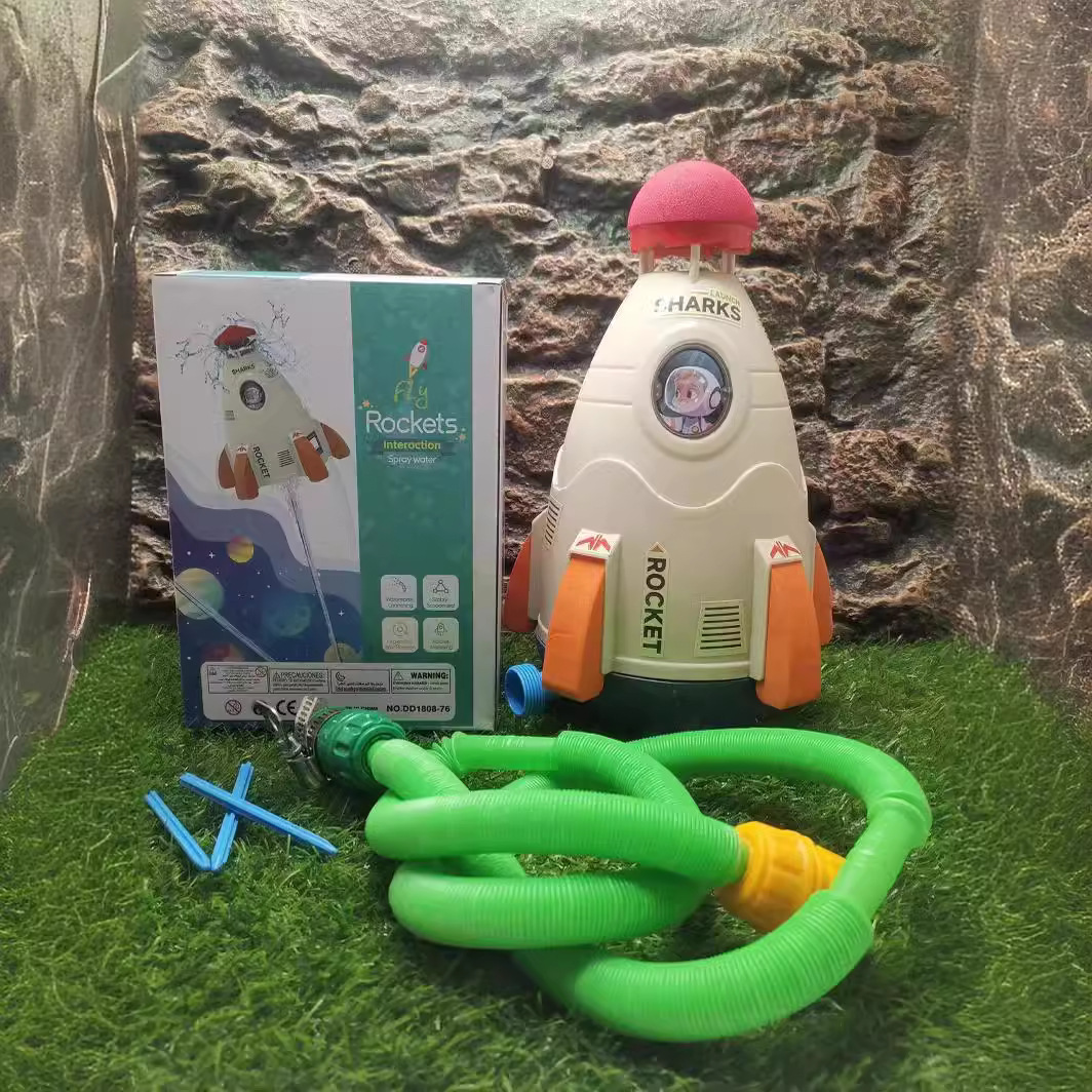 Rociador de cohete espacial transfronterizo juguete de cohete de rociador de agua de césped al aire libre para niños de verano en stock