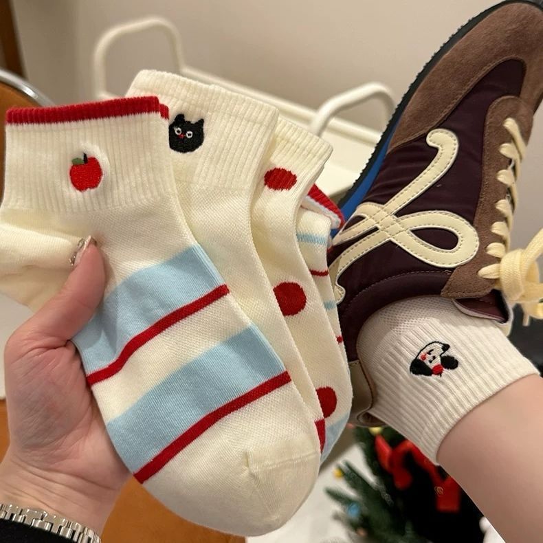 Cute White Spring and Summer Thin Cartoon Socks Cut Out Sports Style Korean Style Ins Trendy Low-Cut Sweat-Absorbent and Breathable Girls Cute White Spring and Summer Thin Cartoon Socks Cut Out Sports Style Korean Style Ins Trendy Low-Cut Sweat-Absorbent and Breathable Girls