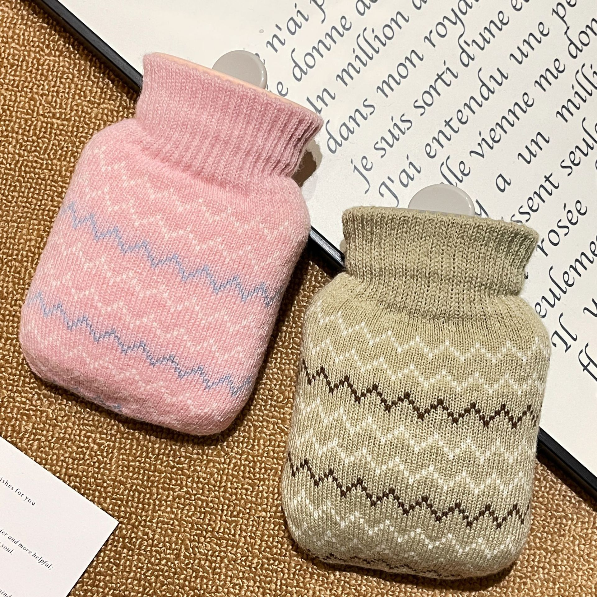 Bonita bolsa de agua caliente inyección de agua de silicona bolsa de agua caliente dormitorio pequeño tía caliente compresas calientes para bebés calientes bolsas de mano calientes