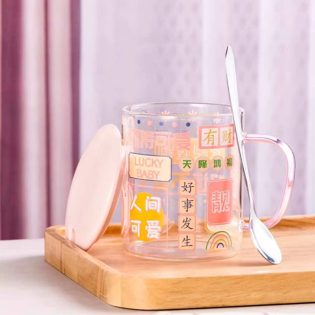 Creativo de Hong Kong Estilo Vintage taza de vidrio con tapa Cuchara de regalo taza de café Red roja de alta personalidad regalo de la mano taza de agua