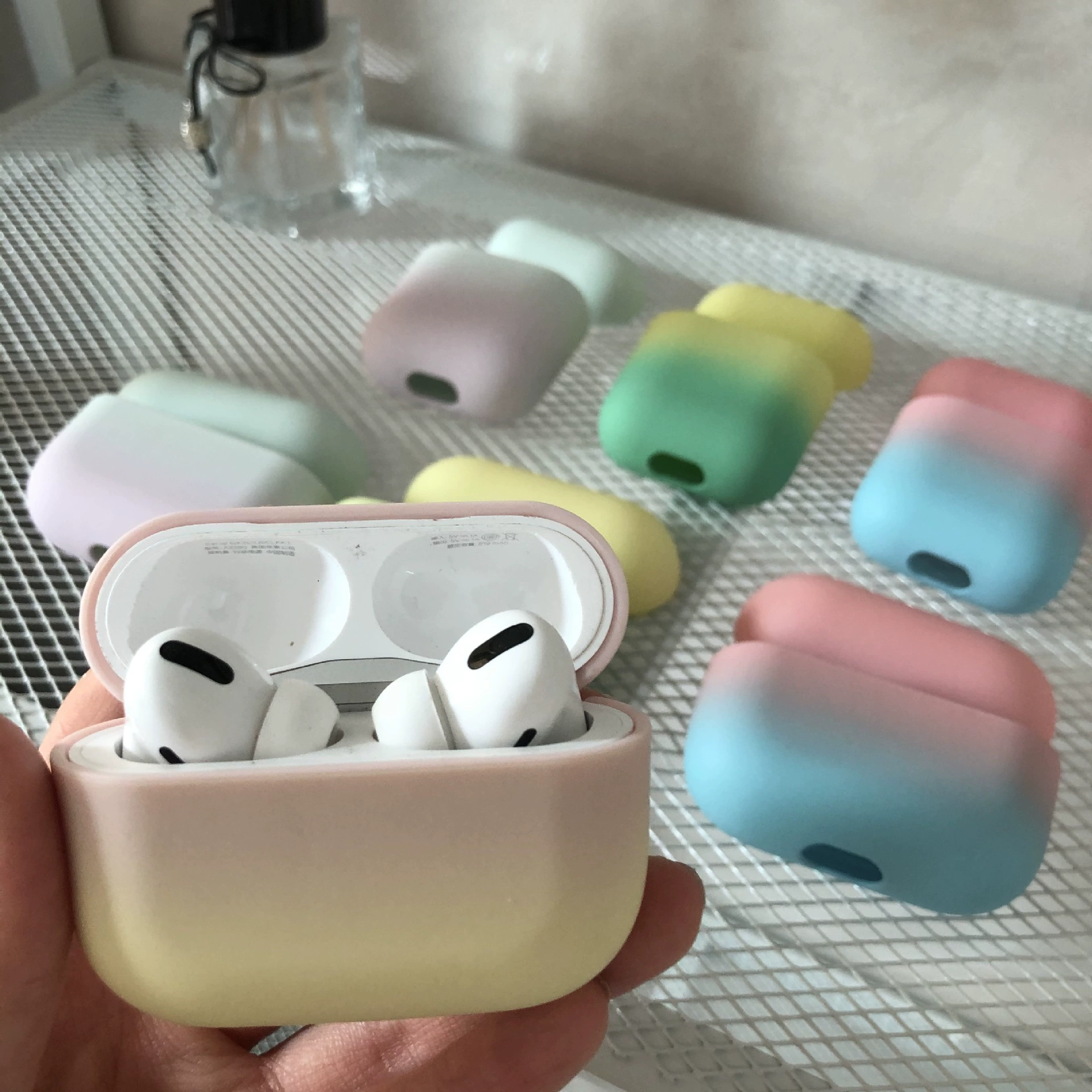 Совместимый защитный чехол для Apple, наушники, простой и элегантный дизайн, градиент, bluetooth