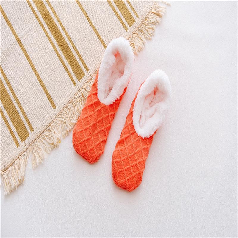 Calcetines de piso de las mujeres de lana de cordero de dispensación de color caramelo calcetines de alfombra otoño e invierno cálido calcetines de las mujeres zapatos calcetines