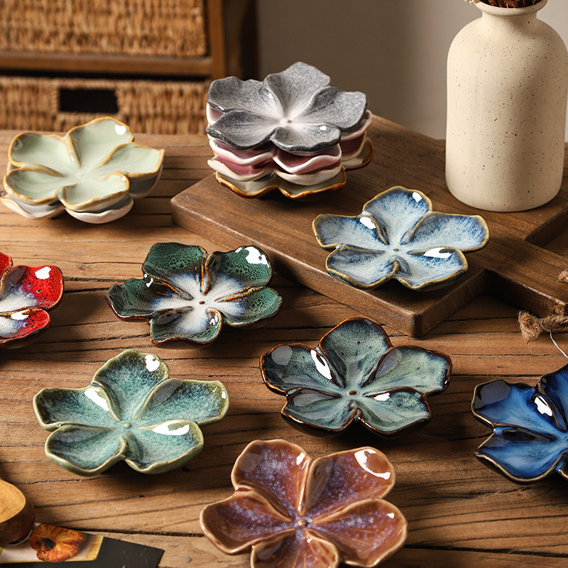 Retro Japanese Ceramic Plate Flower-Shaped Small Plate Creative Flavor Plate Dipping Plate Small Dish Multi-Color Kiln-Turned Plate