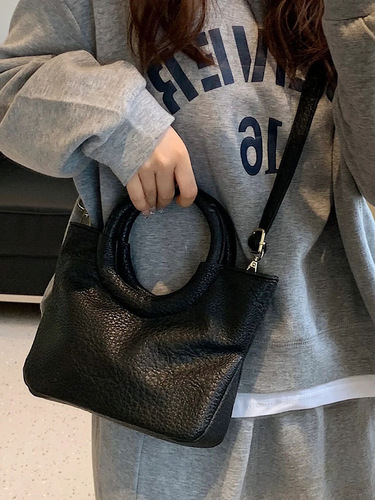 Niche design high-end retro ring handbag women's Korean style temperament versatile fashion soft side shoulder crossbody bag