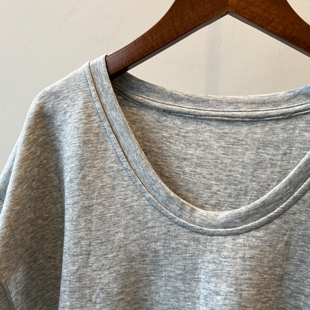 Three Dimensional Simple U Neck Short Sleeved T shirt for Women Summer Slimming Wide Sleeved Top 27 Three Dimensional Simple U Neck Short Sleeved T shirt for Women Summer Slimming Wide Sleeved Top