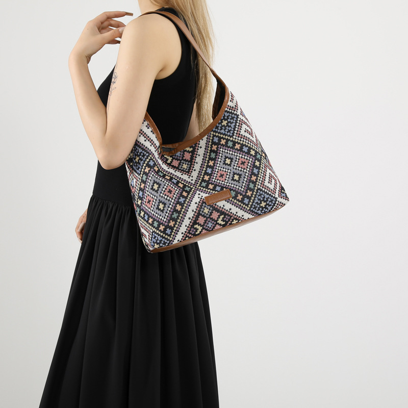 Bolsos de gran capacidad de estilo nacional 2024 bolsas de hombro de impresión de verano, bolsas de clase diarias de estudiantes de estilo exterior