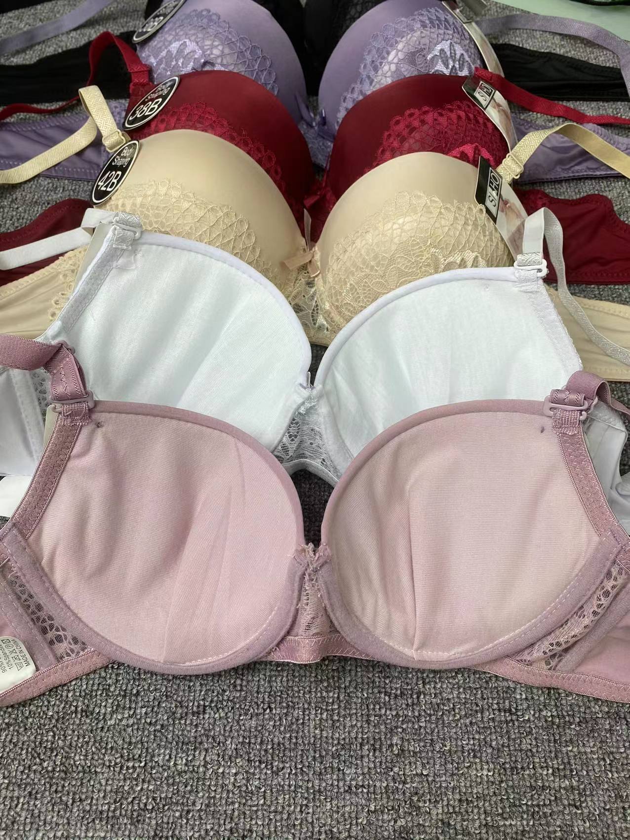 Comercio exterior nuevo exterior europeo y americano ropa interior de las mujeres individuales cómodo con anillo de acero más tamaño sujetador fábrica al por mayor