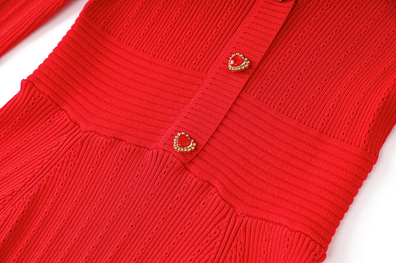 Vêtements pour femmes automne et hiver nouvelle robe rouge à col en V tempérament slim bouton d'amour jupe tricotée jupe courte en ligne A_voghion.com