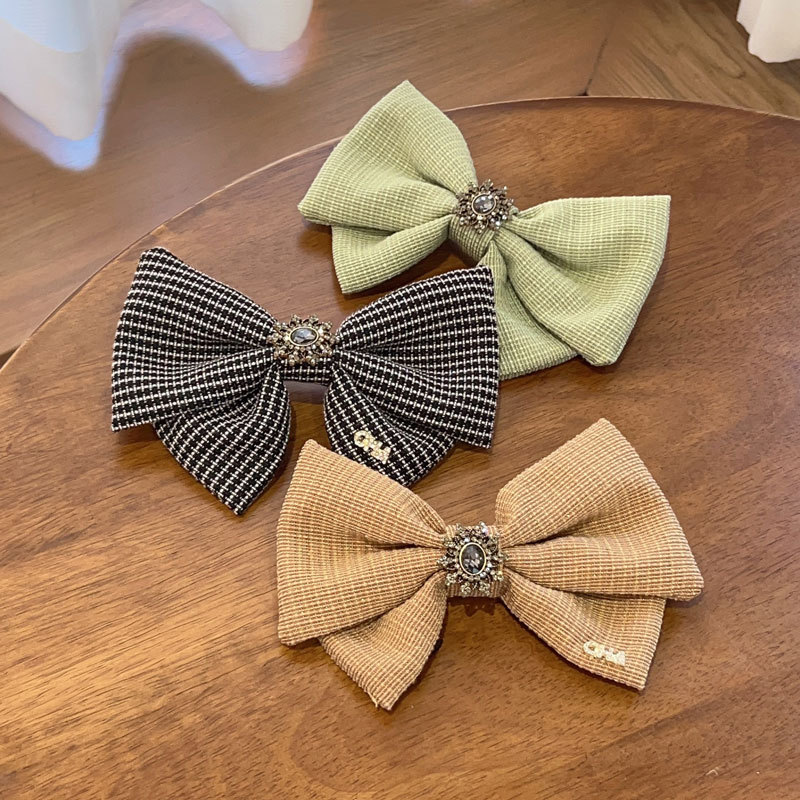Hairgrip with bow