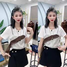 网红时尚减龄修身显瘦圆领拼接上衣气质休闲简约百搭纯色T恤