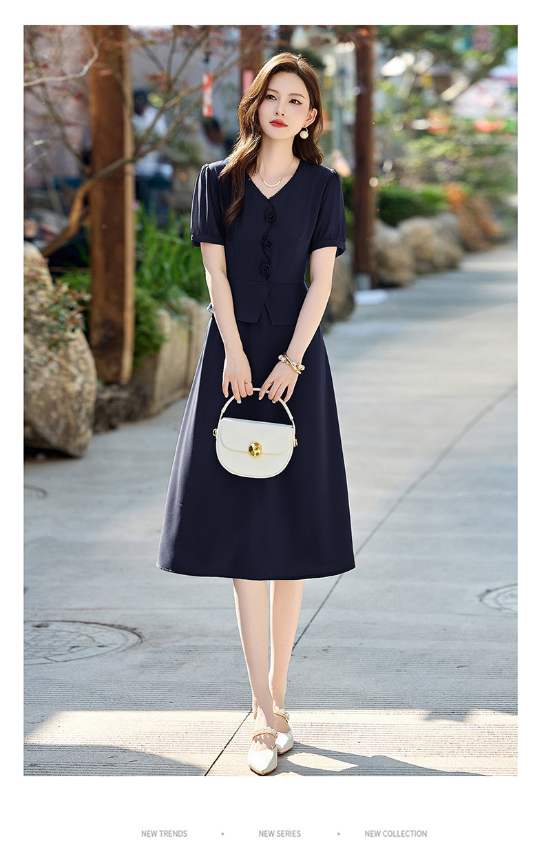 Đầm maxi nữ cổ V phối ren hoa hồng, tay ngắn, thiết kế giả hai lớp, cài khuy vải — tím hoa cà, Xanh lông mòng đen chi tiết 19