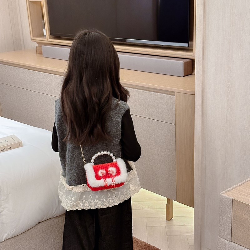 2025 bolsos de Año Nuevo para niños bolsos de perlas princesa de estilo cuadrado bolsos de hombro de cadenas de peluche niñas