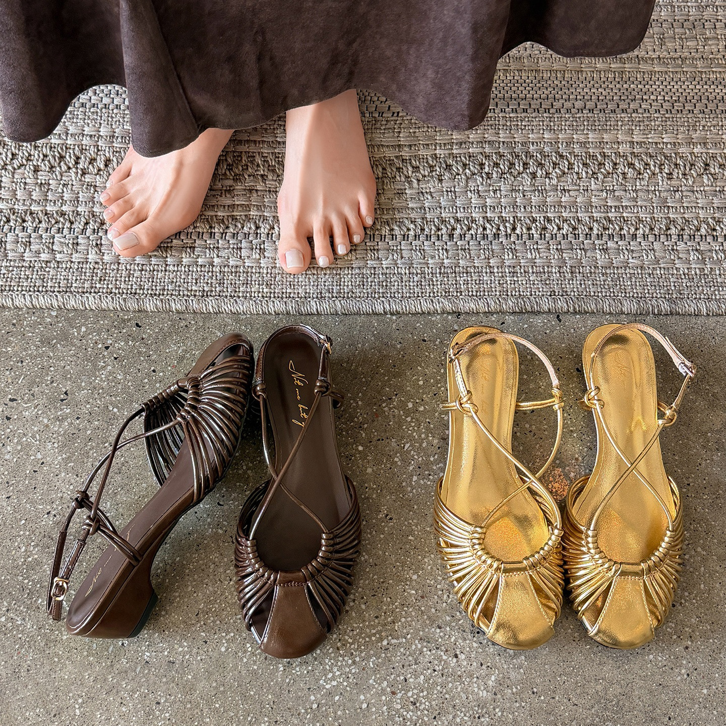 Sandal nữ quai mảnh buộc chéo gót trung bình phong cách Hàn Quốc — màu nâu