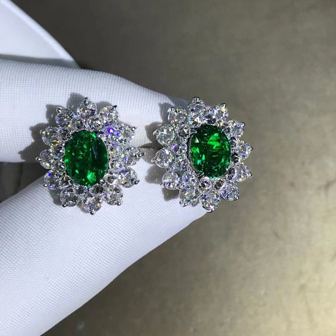 9K con aretes esmeralda colombianos 3.88 quilates aretes esmeralda con certificado internacional GRC