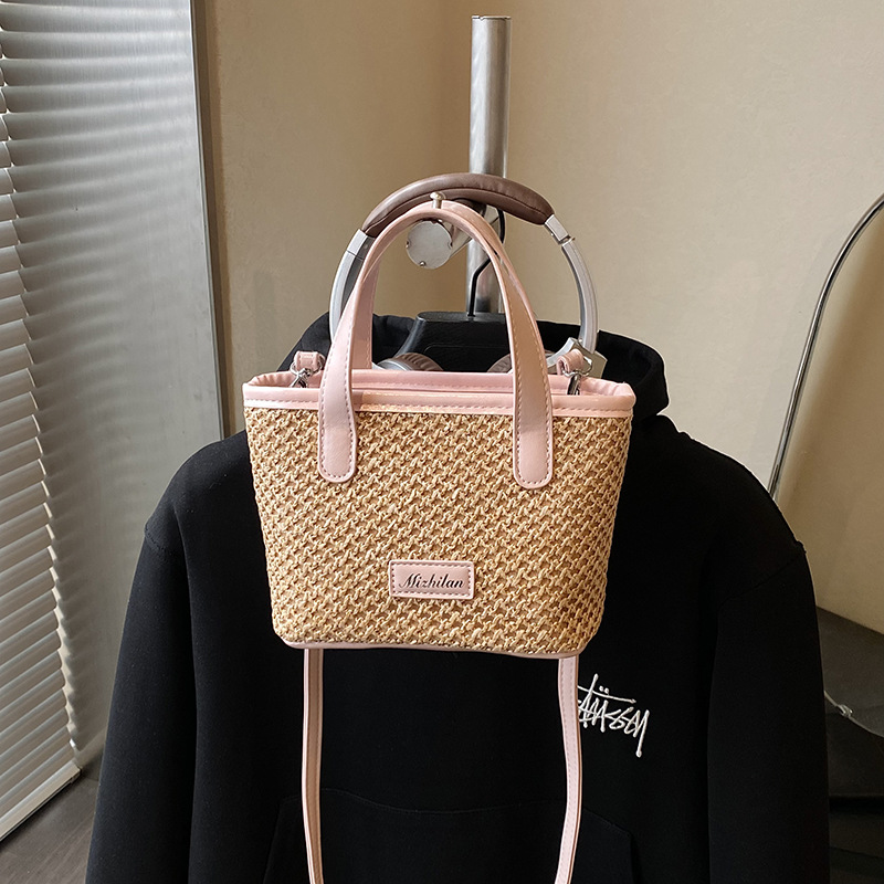 Bolsa de playa de moda coreana tejida, color extranjero, bolsa de hombro ligera y compacta para niños y niñas, nueva bolsa infantil transfronteriza.
