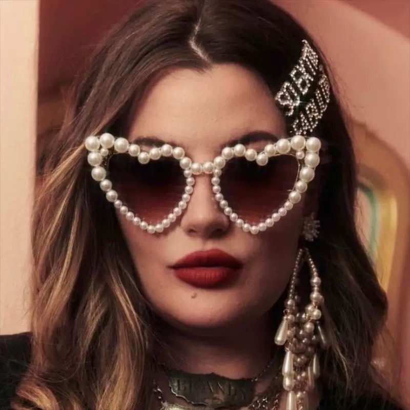 fashionable trend sunglasses heart shaped
