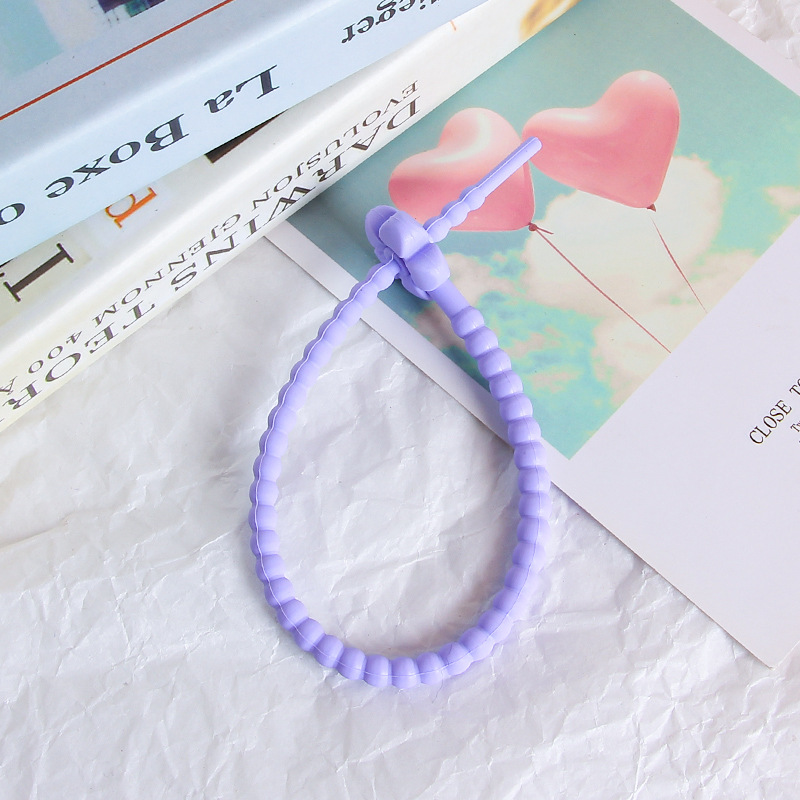 25cm colorido pequeña flor de silicona cuerda DIY joyería llavero accesorios auto-bloqueo cordón Correa cordón corbata